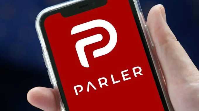 Apple вернет в App Store соцсеть сторонников Трампа Parler