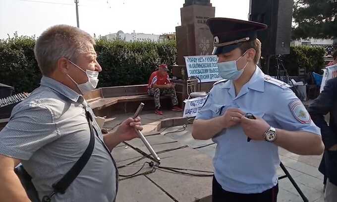 В Екатеринбурге участника митинга против логоцентра оштрафовали из-за гаечного ключа