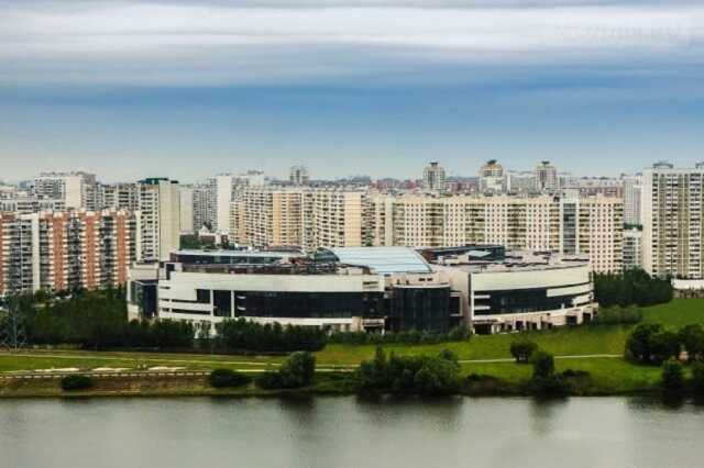 Женщина утонула в Москве-реке, провожая бабье лето