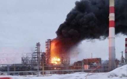 Видео горевшего в Нижегородской области НПЗ